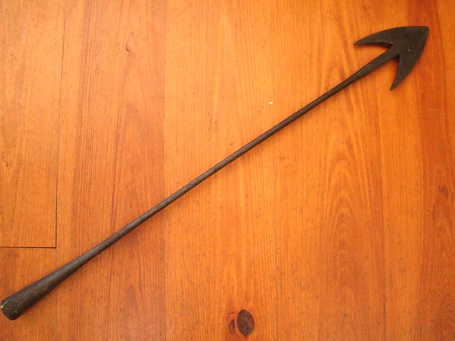 A fine and rare DOUBLE-Flued whaling HARPOON by Joseph Dean and James Driggs of New Bedford circa 1847